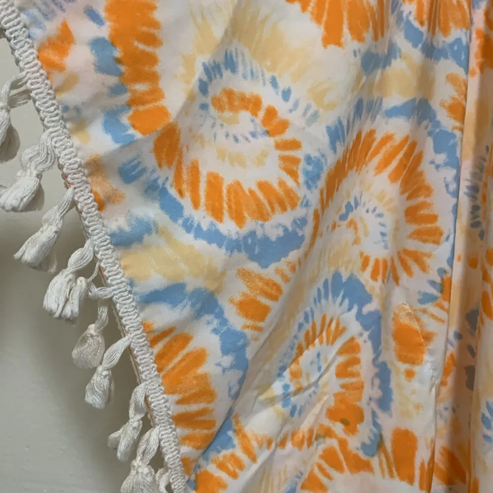 SHEINCurve plus size woman 4X tie dye tassel beach poncho or summer top - Image 4