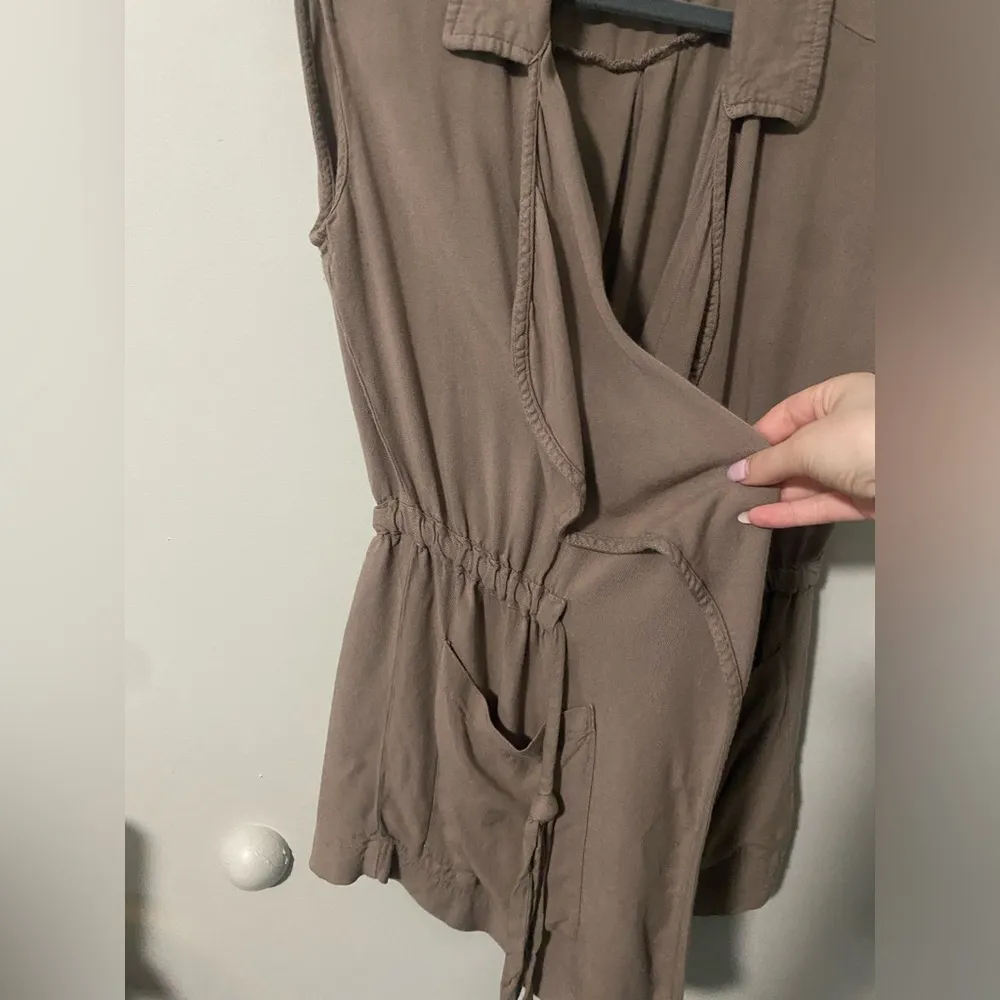 About A Girl Brown Vest - Image 2