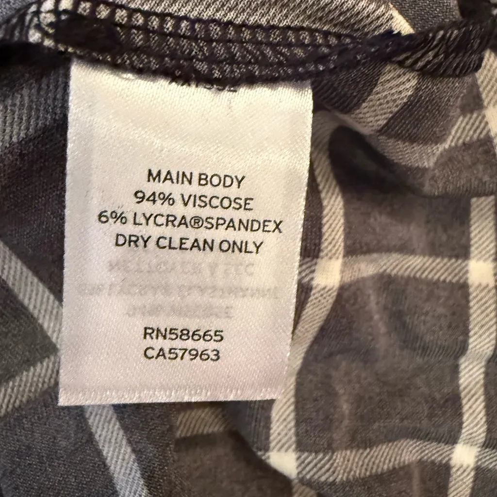 Nordstrom signature turtle neck slinky‎ long sleeve black ivory check out size S - Image 4