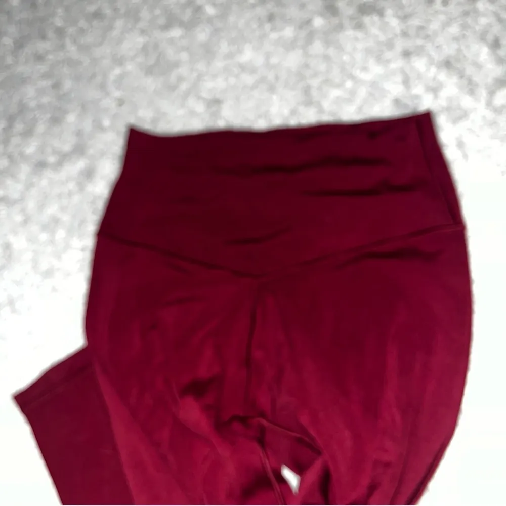 aerie chill play move maroon leggings size medium - Image 2