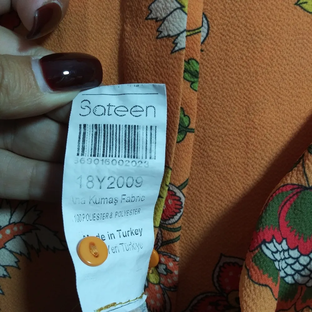 Sateen Life Orange Paisley Print Tie Cuff Button Up High Low Retro Size Small - Image 8