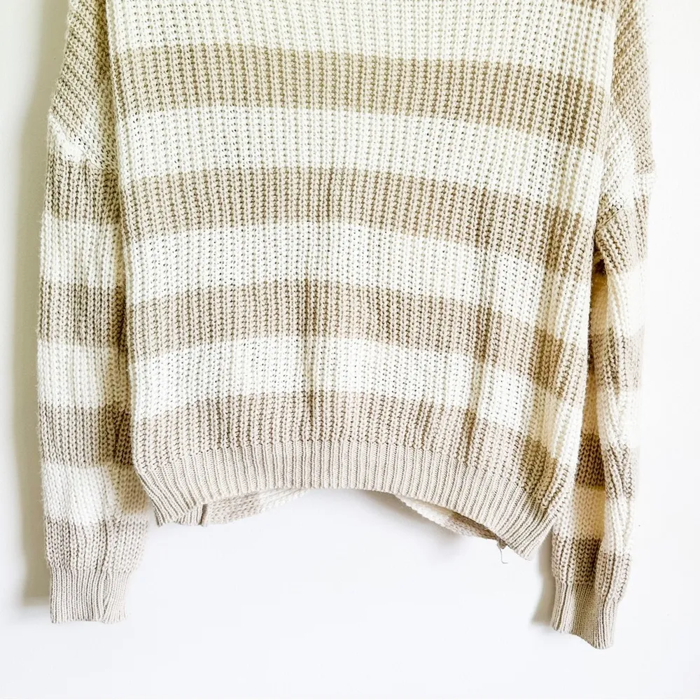 ASOS PrettyLittleThing Tan Cream Stripe twist back sweater sz Small/ Medium - Image 7