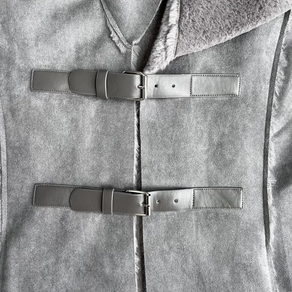 MONORENO Women's Gray Long Polyester Faux Suede Soft Vest Size Med With Buckles - Image 9