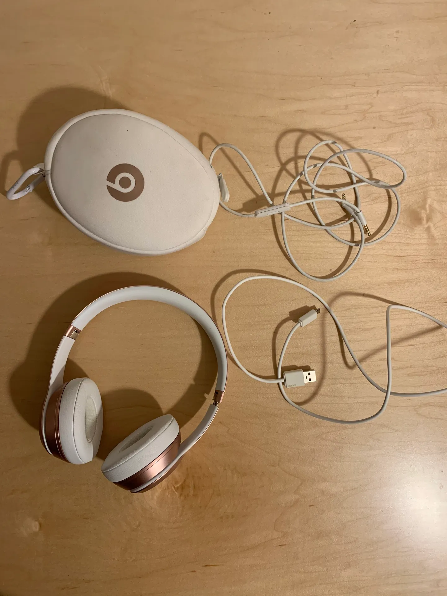 Beats by Dr. Dre Solo Wireless Rose Gold - Image 8