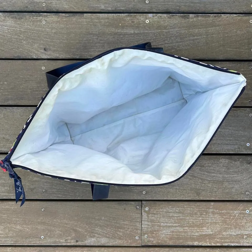 Navy Blue w/ Red/White Design Vera Bradley Cooler Bag Tote Bag w/ Zip Closure - Image 6