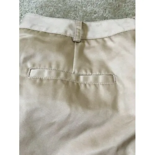 Liz Claiborne Women's Casual Shorts Pleated Front Pockets Size 8 Khaki - Image 8