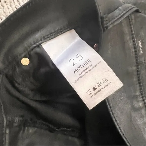 MOTHER Stunner Zip‎ Ankle Step Fray Jeans If you think I'm sexy 25 Glossy Black - Image 9