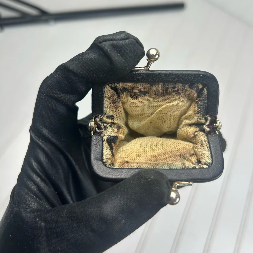 Christian Dior Vintage Elegant Black Leather Coin Purse - Image 6