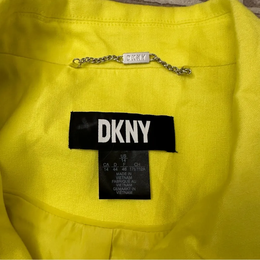DKNY Textured Patch Pocket Crop Jacket Women's Yellow Size 14 Designer Button Up - Image 4