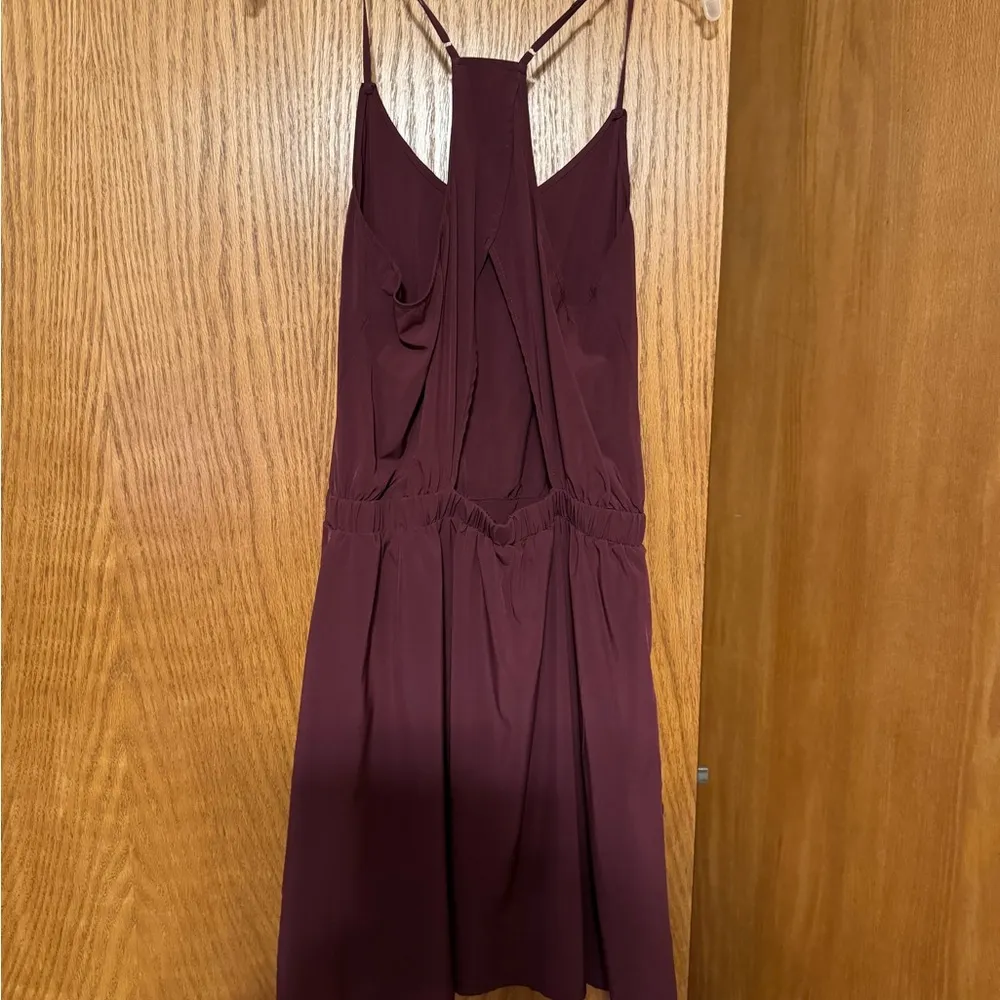 Halara burgundy open back dress - Image 3