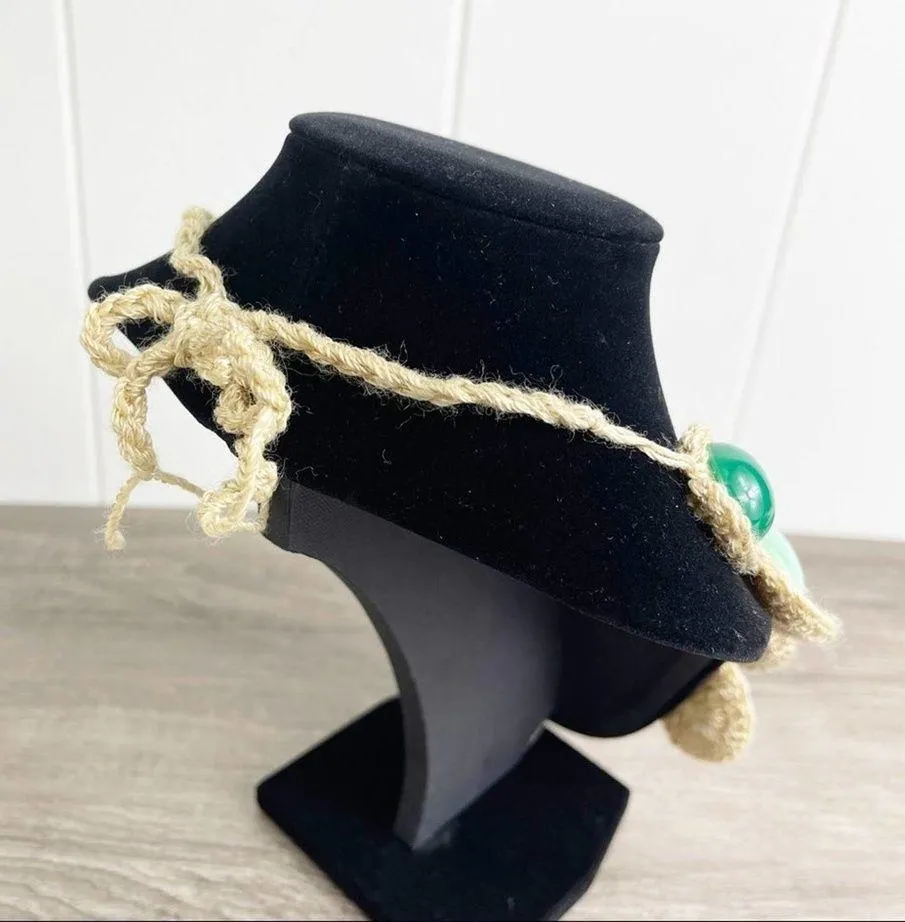 VINTAGE Green Crochet Woven Statement Necklace - Image 2