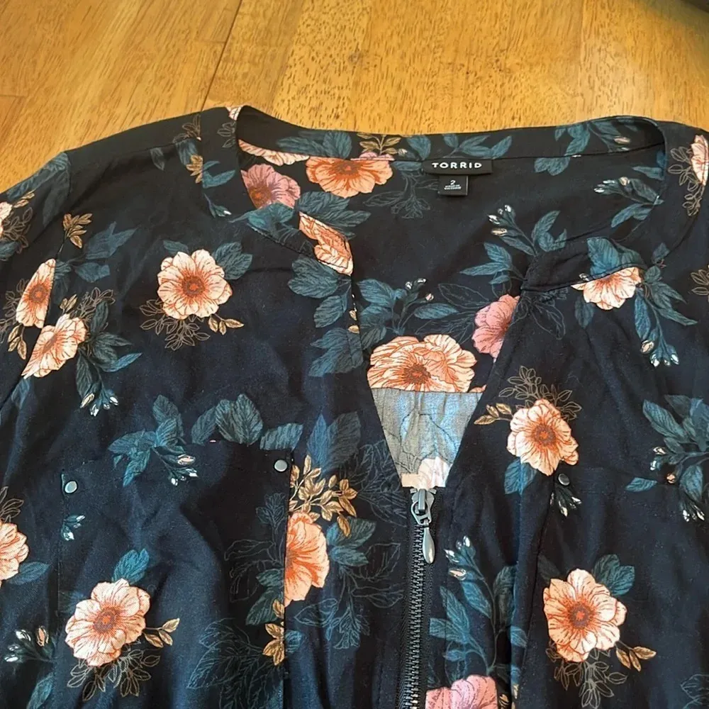 Challis partial zip front dress, size 2 (2X) - Image 3