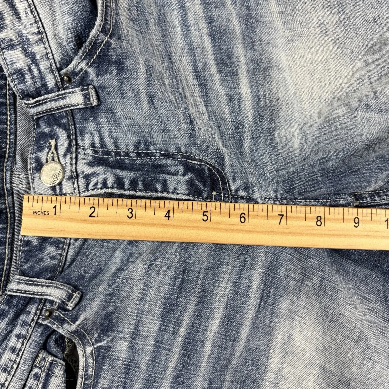 Buckle BKE Payton Shorts Womens 27 Fits 29x7 Distressed Denim‎ Jeans Medium Blue - Image 9