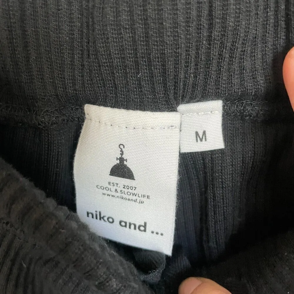 Niko And... black ribbed pants pull on elastic waist split hem size M Size M - Image 5