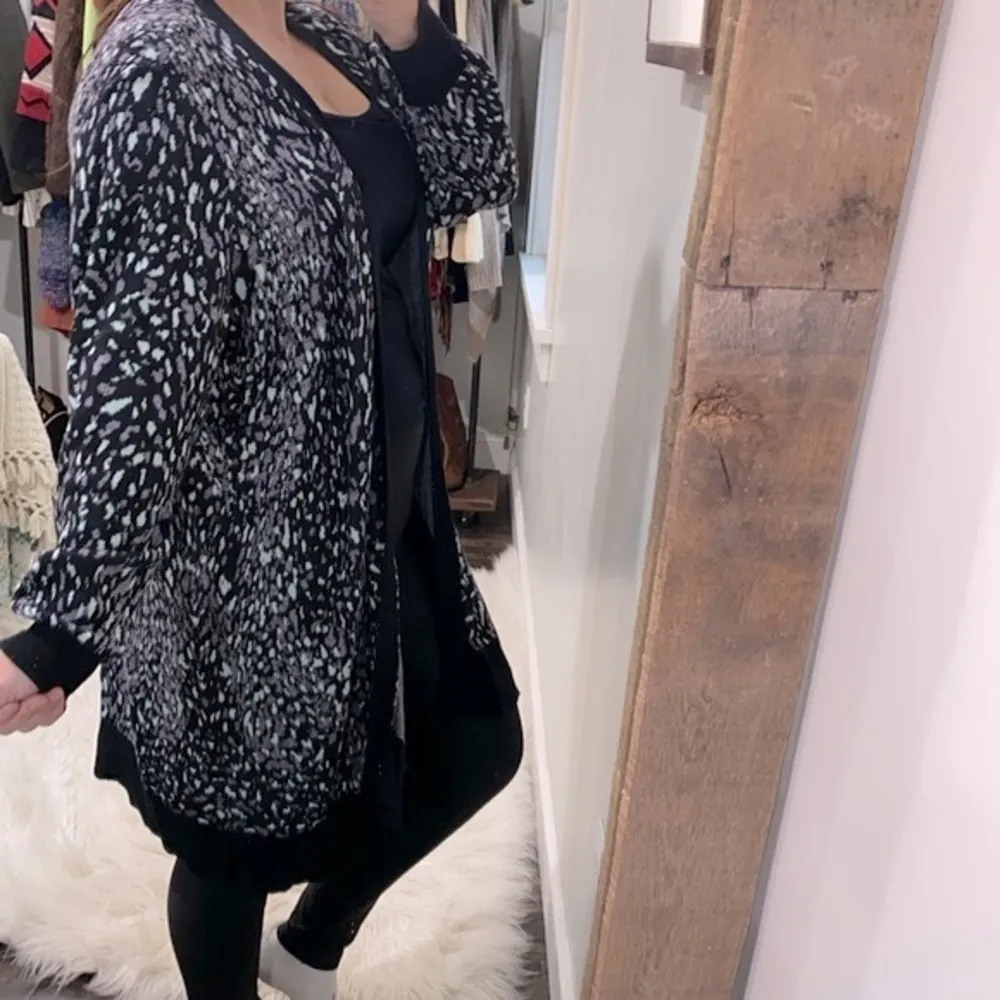 Lane Bryant leopard print knit sweater size 26/28 - Image 3