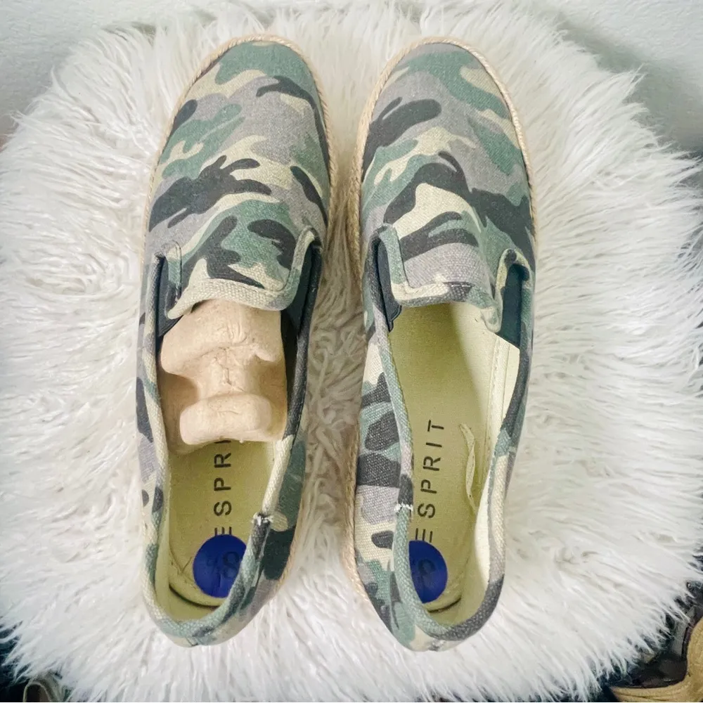 ESPRIT Camouflage Slip-Ons Sneakers - Run Large - Image 3