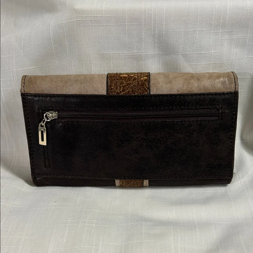 Guess Tri-Tone Wallet - Image 2