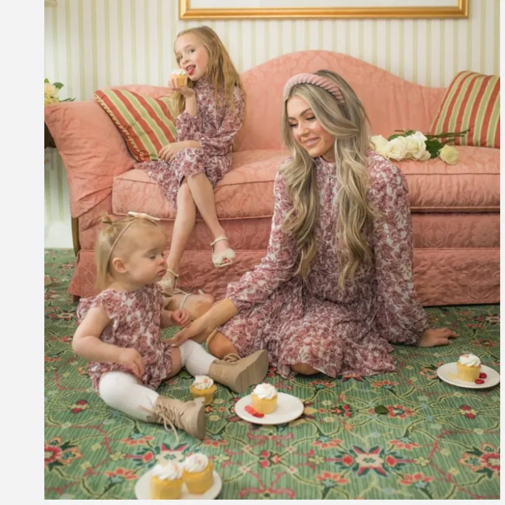 IVY CITY CO
Brynley Dress in Pink S - Image 3