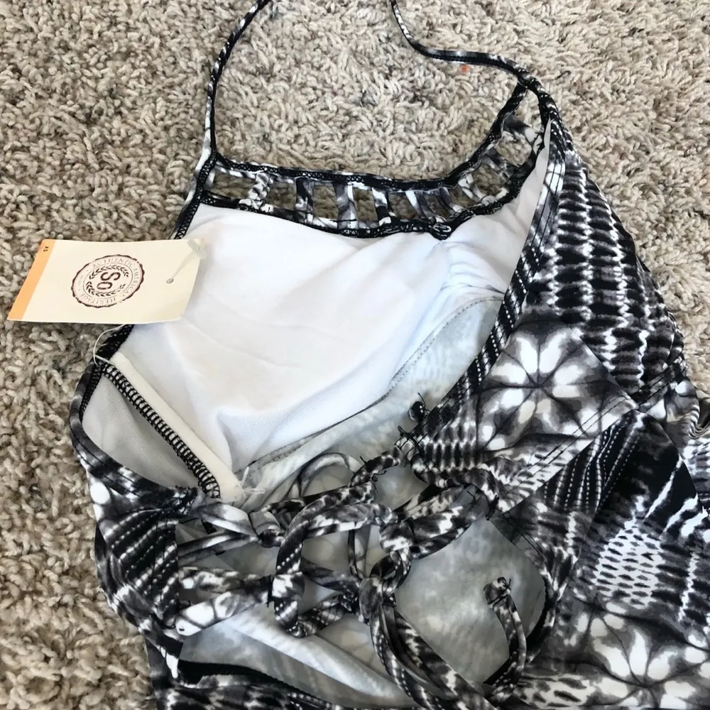 🆕 SO tie dye black halter tankini swim top xs - Image 4
