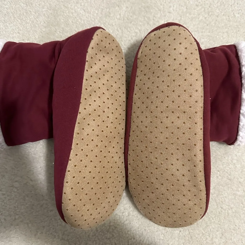 cozy indoor cotton booties for women in red and white in size M (7-8) - Image 3