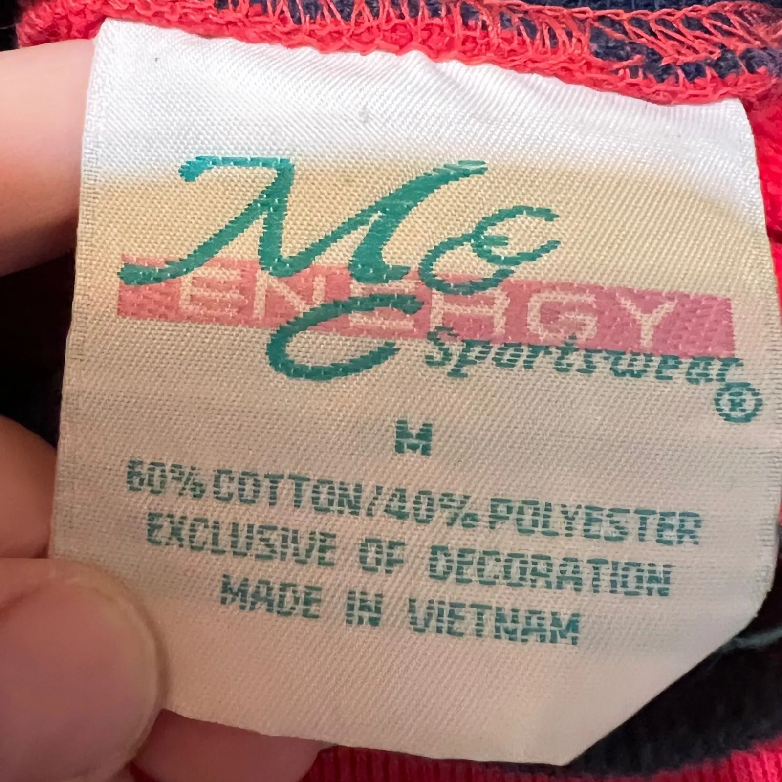 Vintage Christmas Sweatshirt Womens Medium Red Holidays Grandkids Bright - Image 4