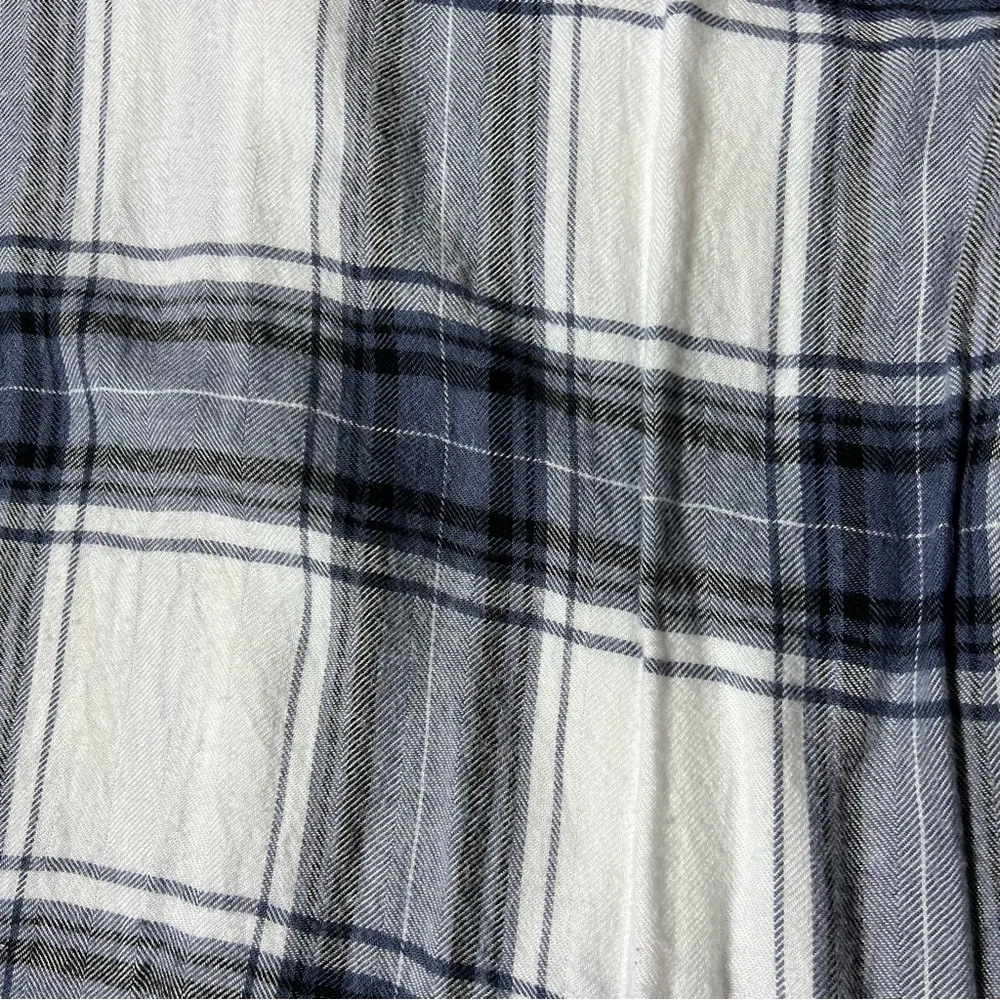 Melloday Soft Blue and White Plaid Button Down Flannel - Image 6