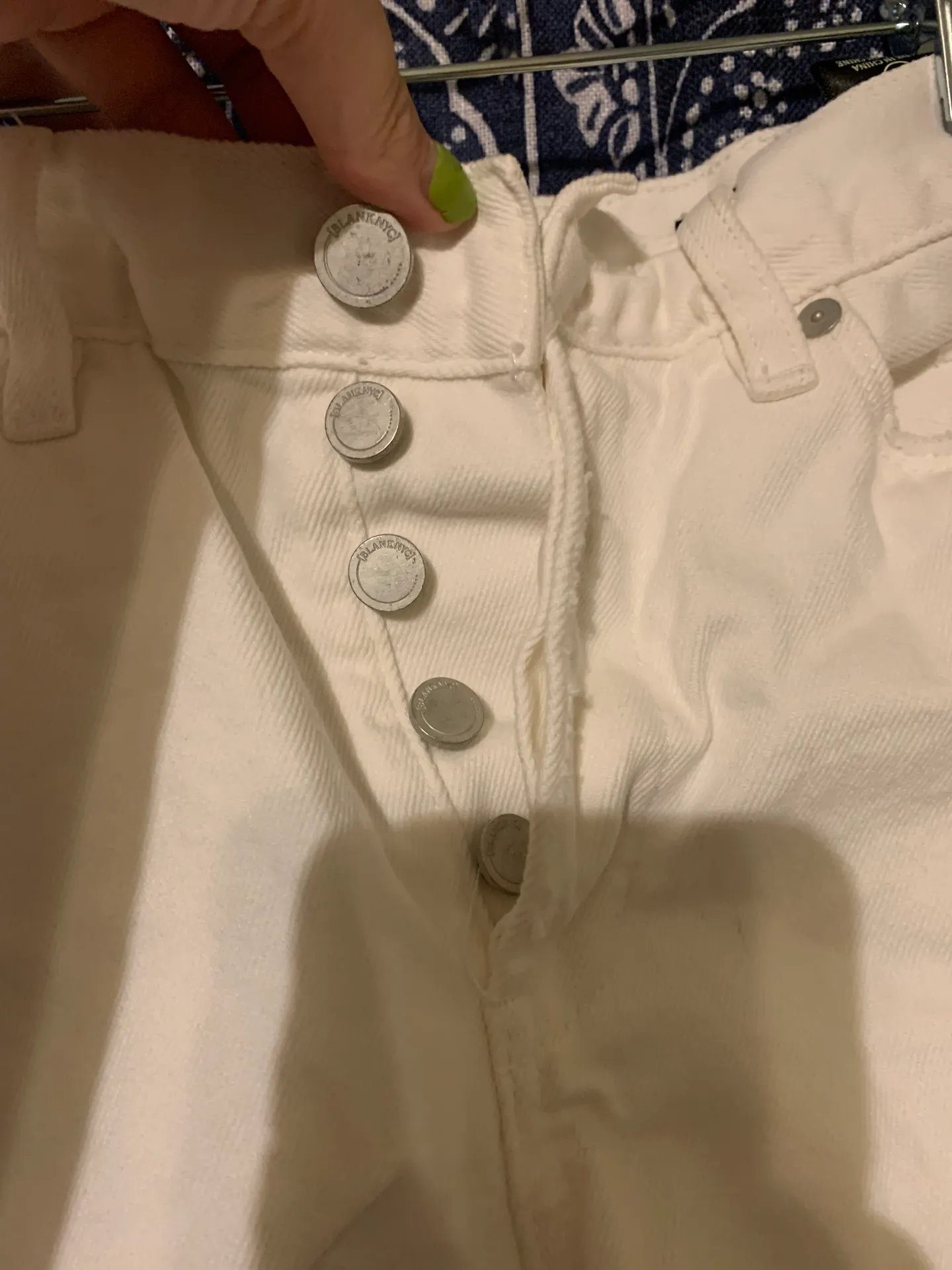 White Button Up Shorts Size 27 - Image 2