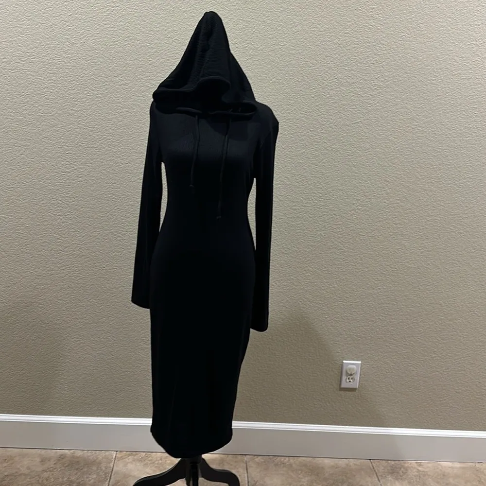 NWT Hooded Ribbed Dress Black Size L - Image 2