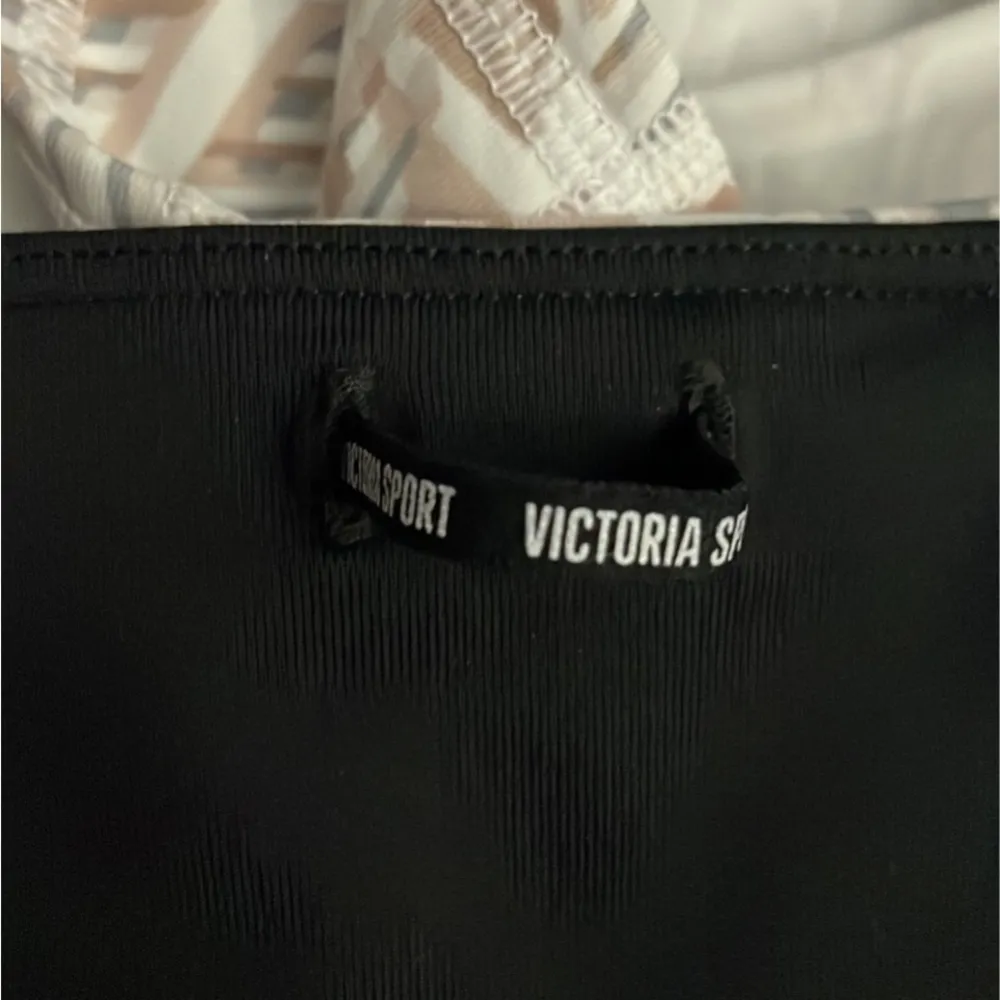 Victoria Sports Large Shorts - Image 5