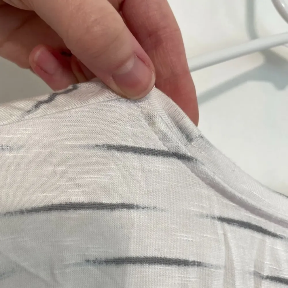 KENSIE White Gray Striped Brushstroke Print Scoop Neck Short Sleeve T-Shirt Tee - Image 12