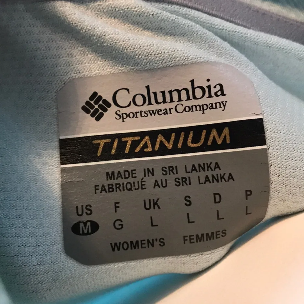 Columbia  Titanium Athletic Polo Shirt Medium - Image 7
