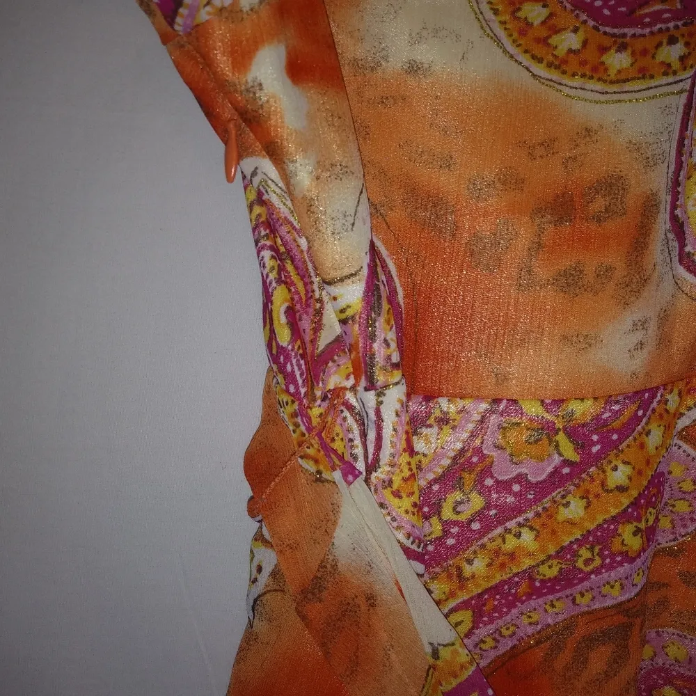 DAISY FUENTES M/L Bright Paisley Floral Lined Tie Back Top in Orange Pink - Image 5