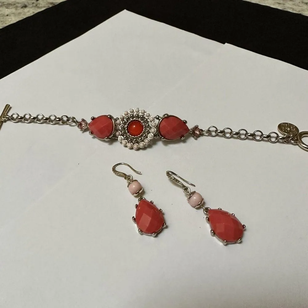 White House Black Market Set - Gold Tone Salmon Bracelet / Pierced Earrings - Image 5