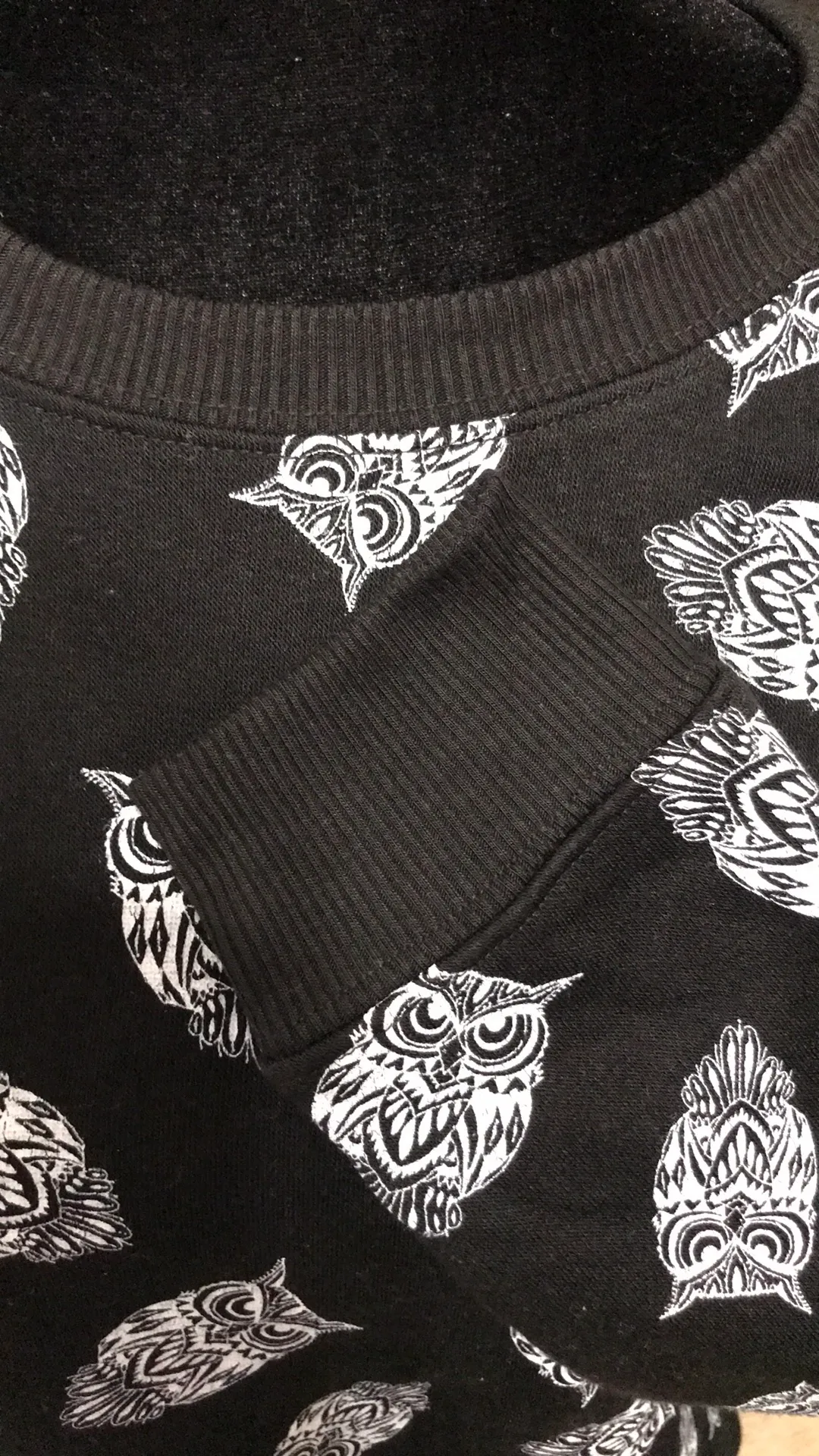 No Boundaries Black Owl Pattern Sweater - Image 5