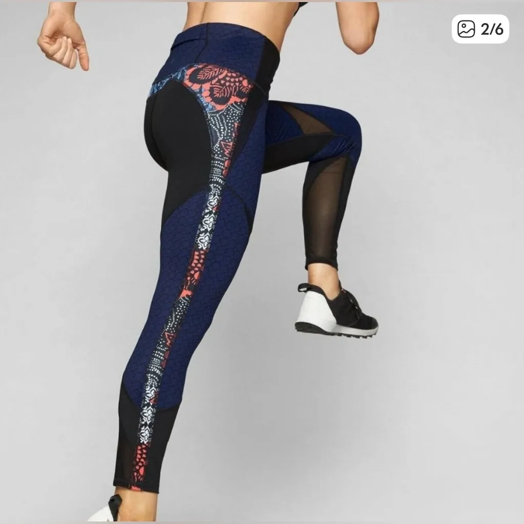Athleta Lotus Precision 7/8 Athletic Tights/Leggings Size Medium - Image 2