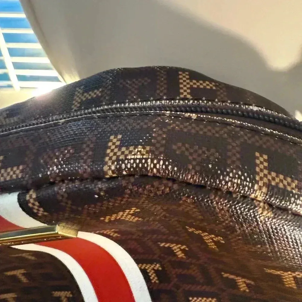 Tommy Hilfiger Black Crossbody Bag - Image 3