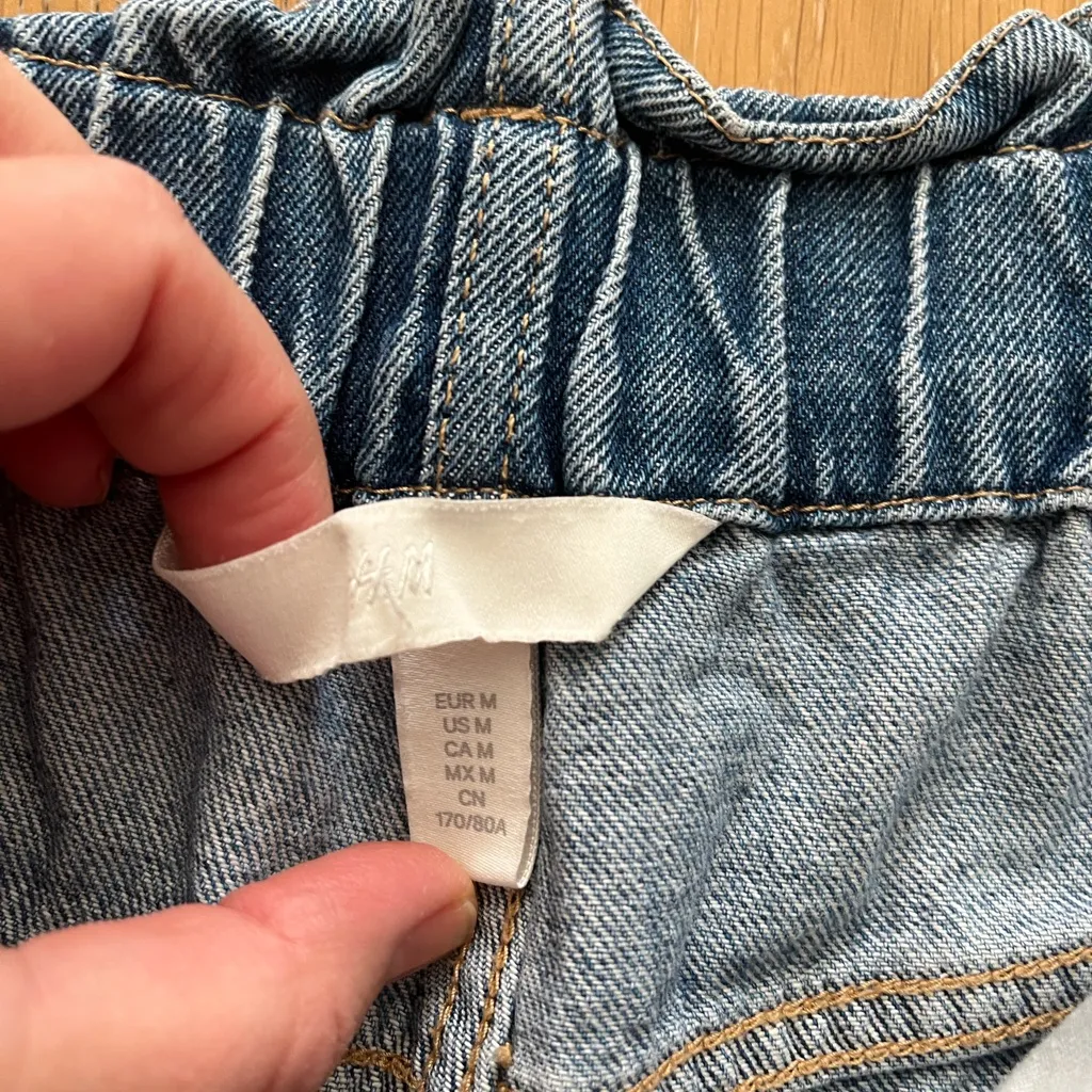 H&M Light Blue Denim Pants gently worn - Image 4