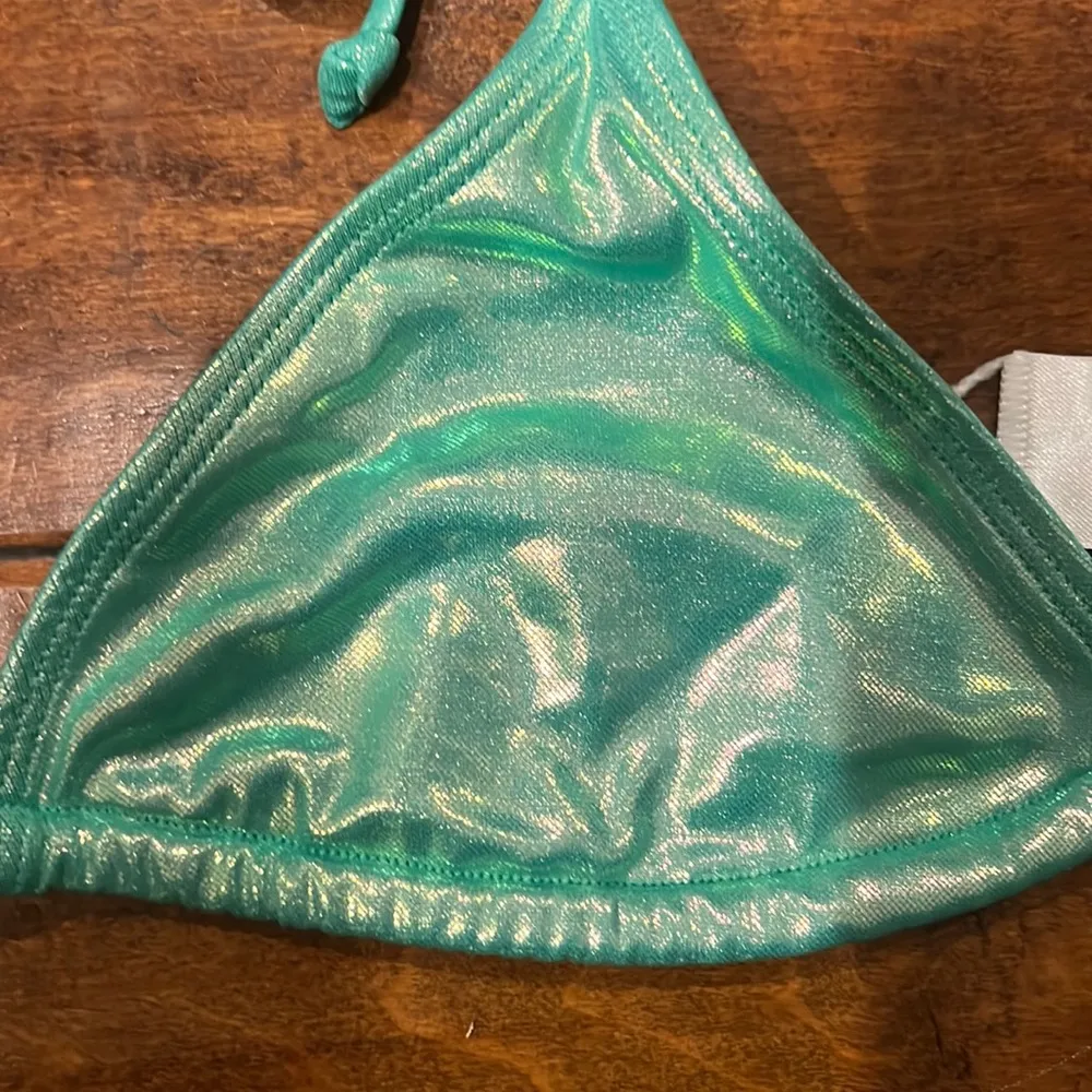 Love wave Green Metallic Bikini Top - Image 6