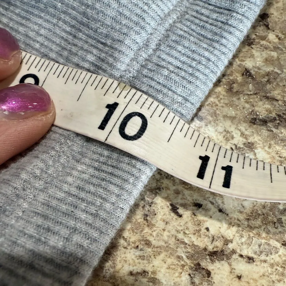 SHEIN Gray Racerback Sports Bra - Image 6