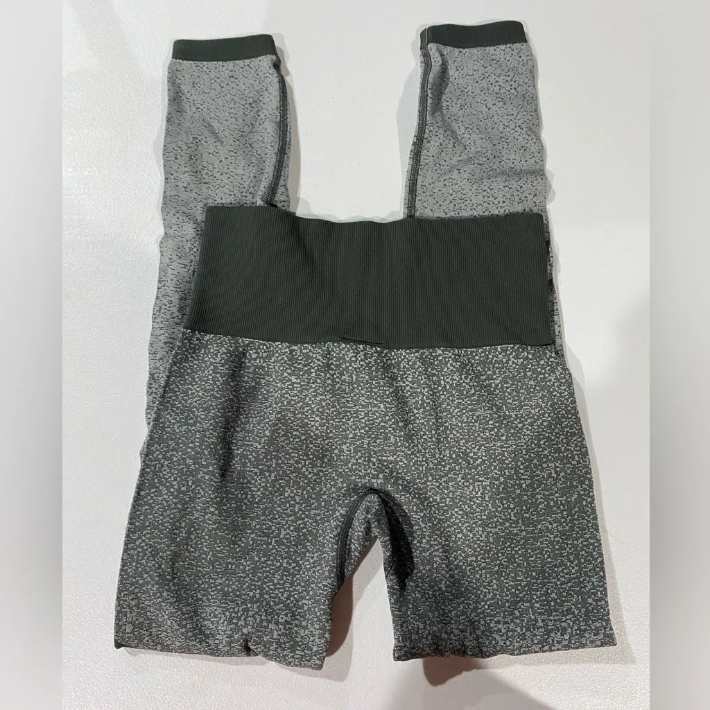 Adidas small leggings green - Image 2