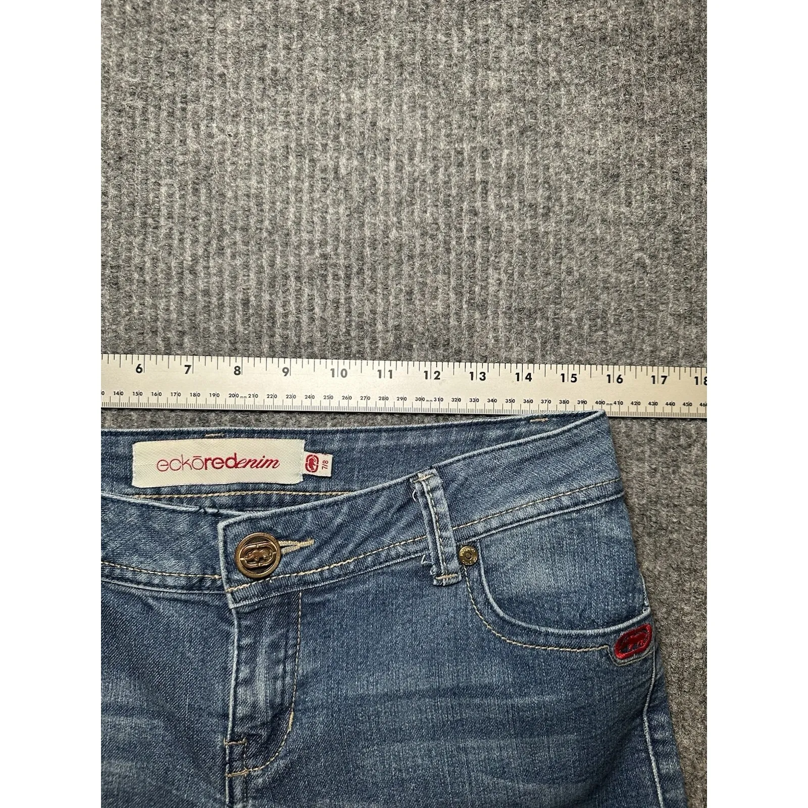 Y2K Vintage Ecko Red Denim‎ Woman's Jeans Size 7/8 Blue - Image 3