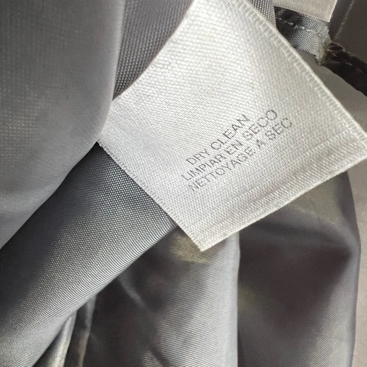 Jones Wear Dress Gray Metallic Beaded Waist Cocktail Dress Sleeveless Size 8 - Image 10