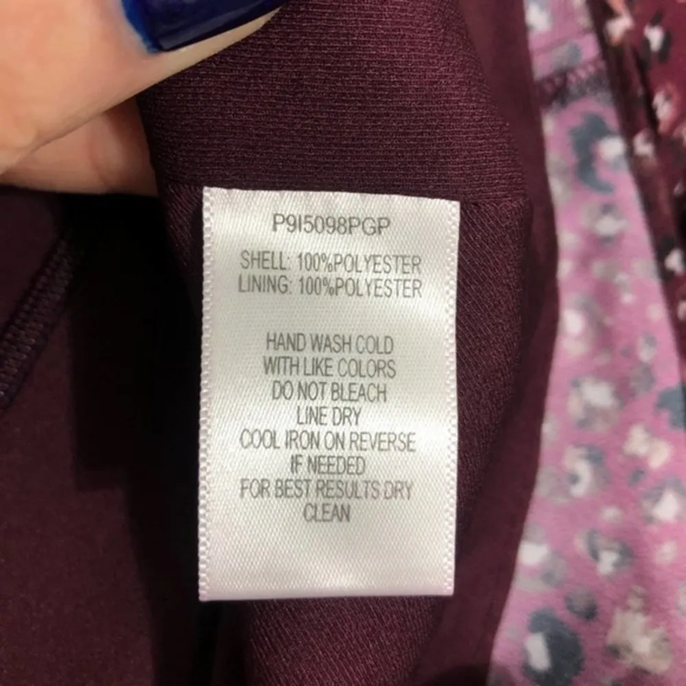 Parker Burgundy Drape Front Halter Keyhole Printed Top Size Large NWT Large - Image 7