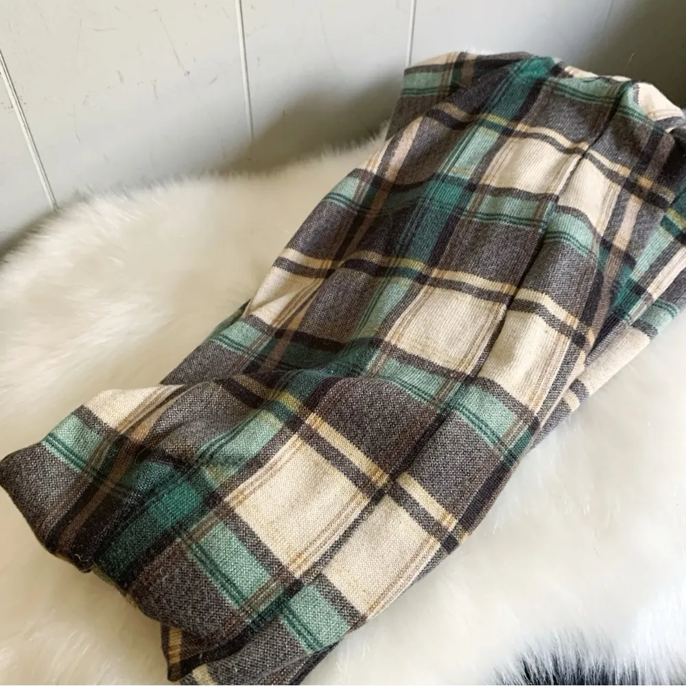 TARGET Tartan Plaid Infinity Scarf Gray Green OS - Image 2