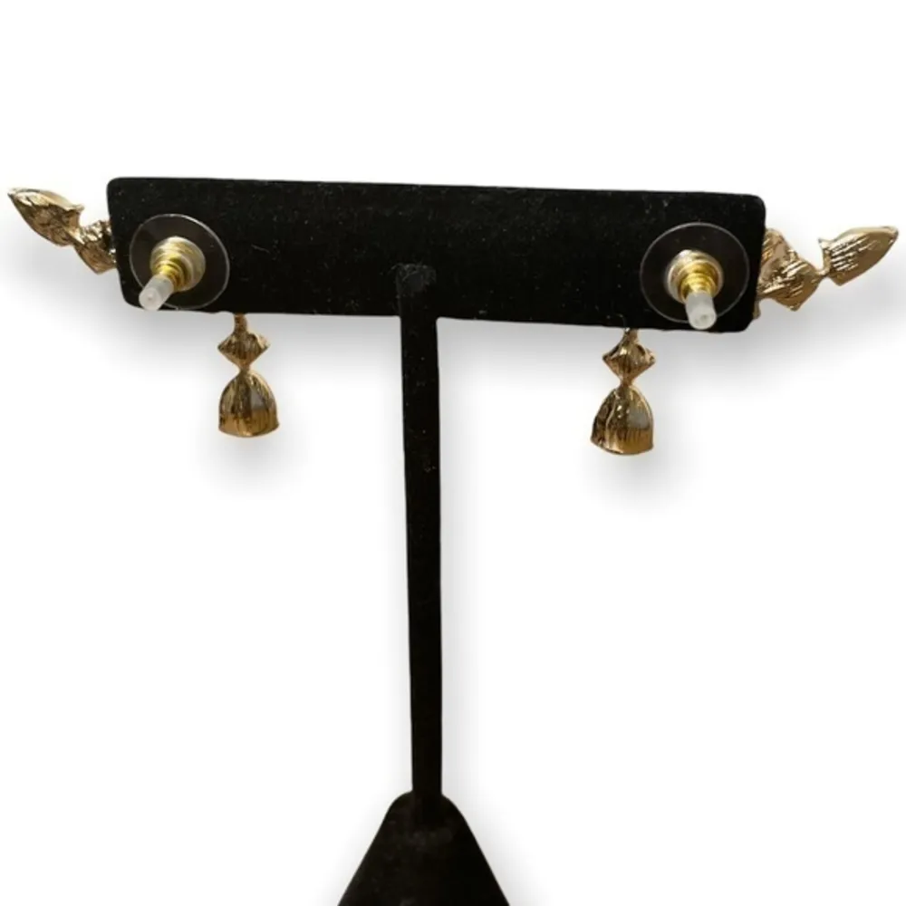 Womens Gold tone magnetic CZ Diamond bracelet and stud earring set jewelry - Image 69