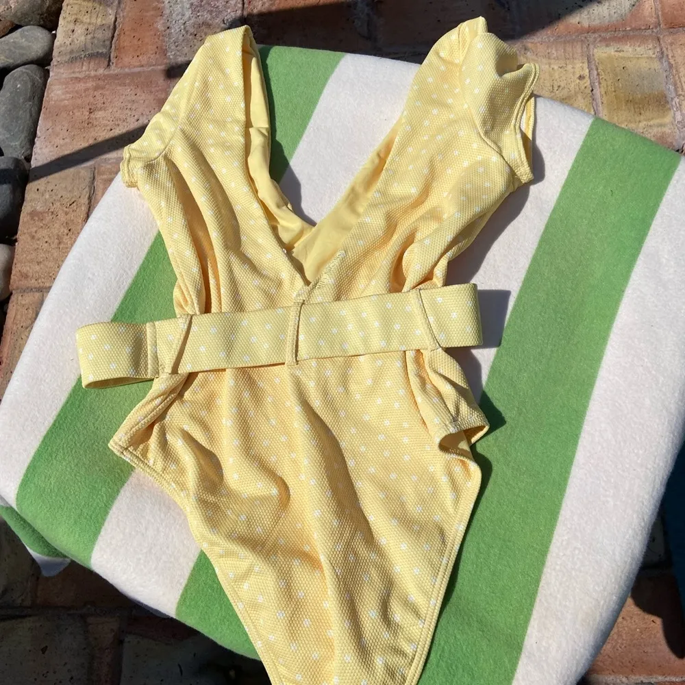 Billabong Yellow One Piece Swimsuit - Image 4