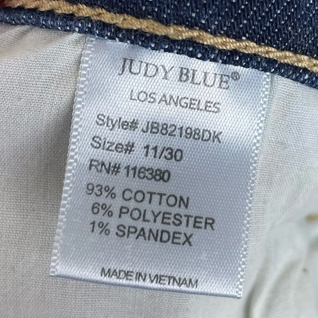 Judy Blue Jeans Boyfriend Fit Women's Size 11/30 Distressed Denim Bleach Splash - Image 8