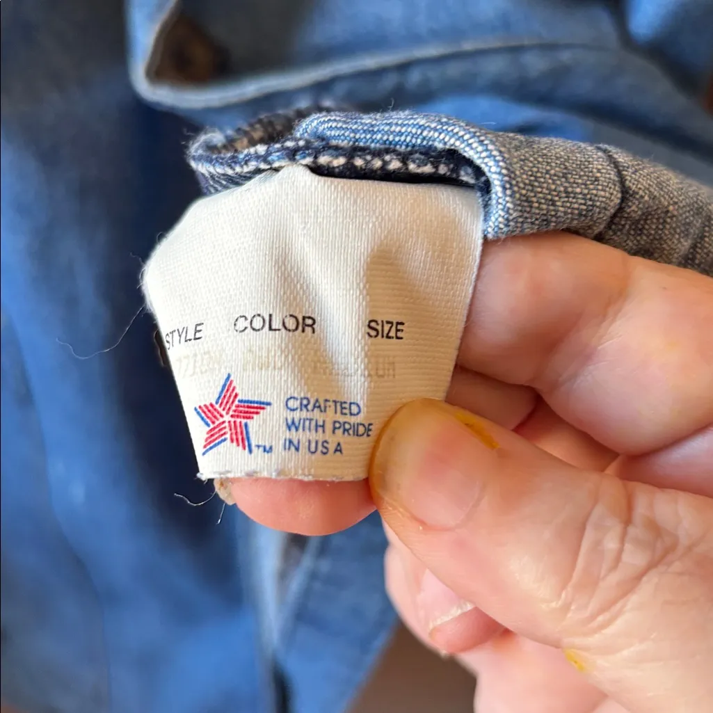 Vintage Cherokee Blue Denim Jacket medium - Image 4