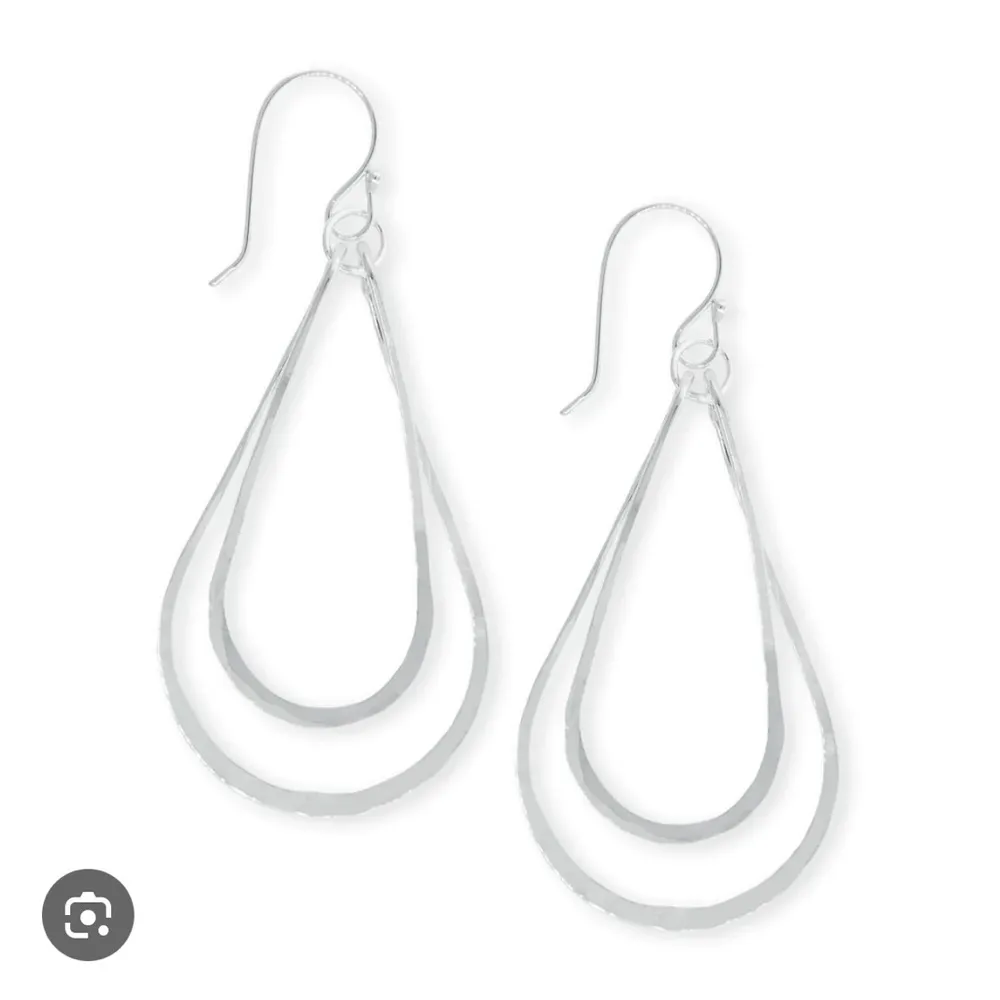 Hammered Silver Tear Drop Earrings - Image 4