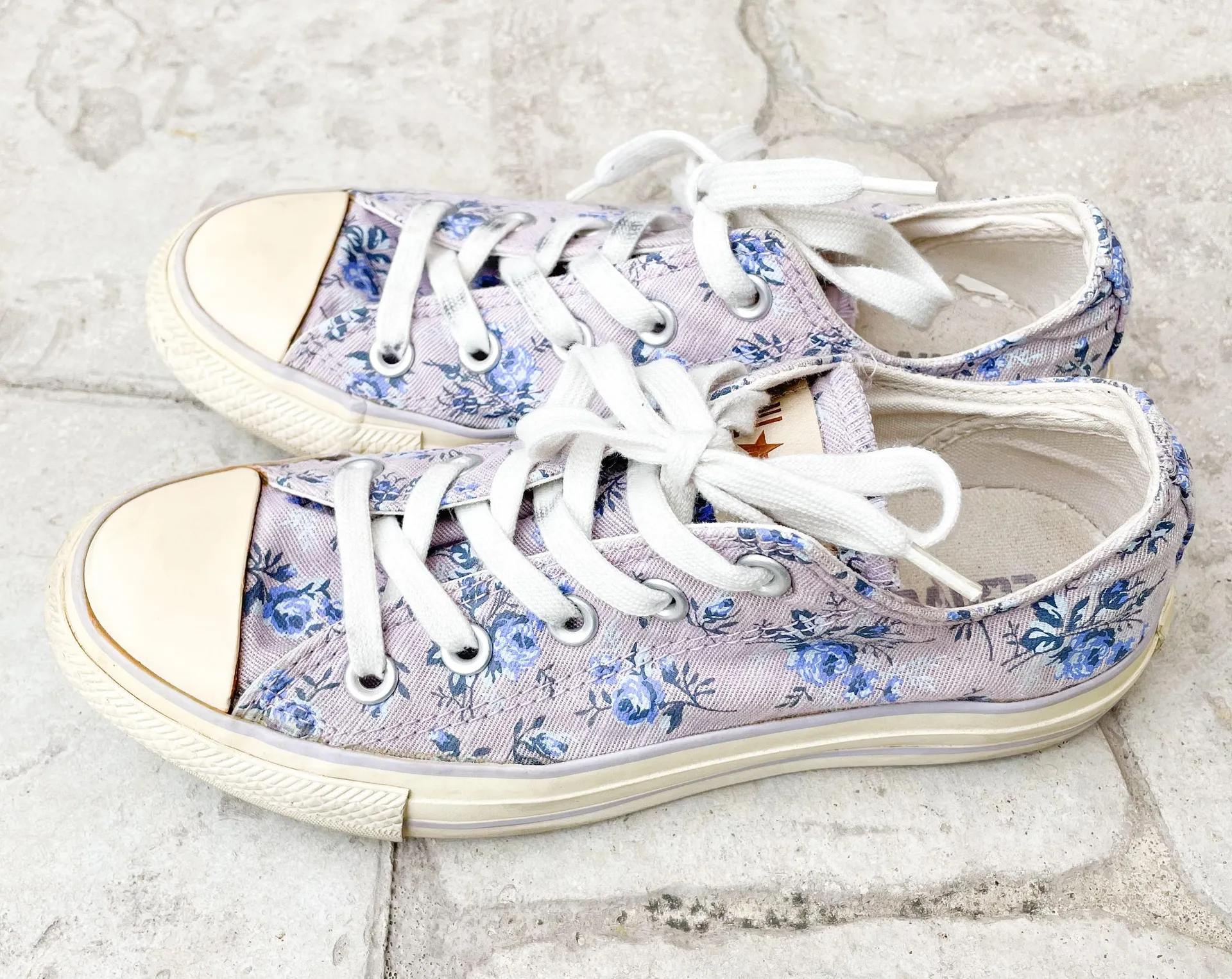 All Star Low Floral Lavender Sneakers - Image 2